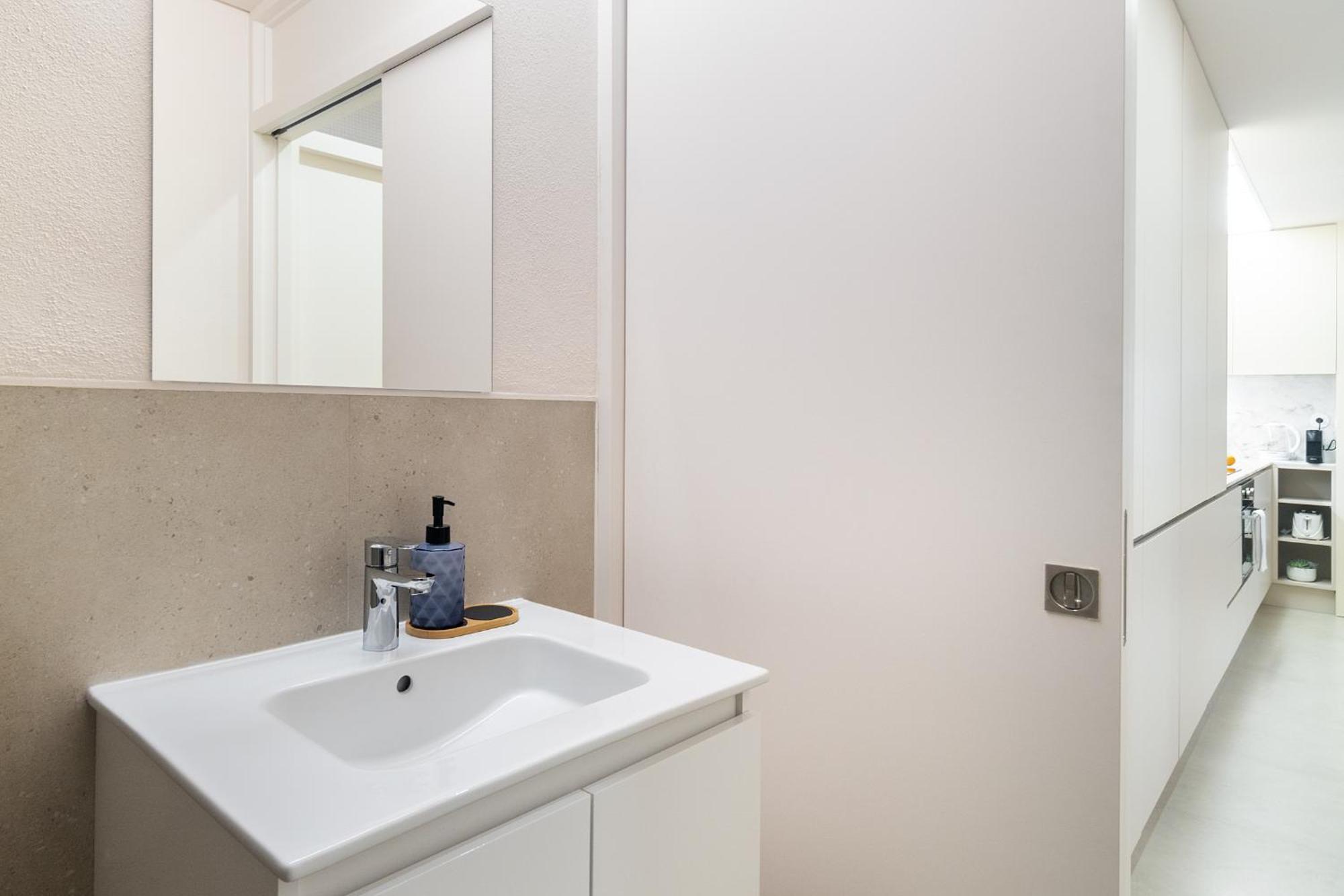 Apartment Whome Charming Getaway Near Campo Ourique Lissabon